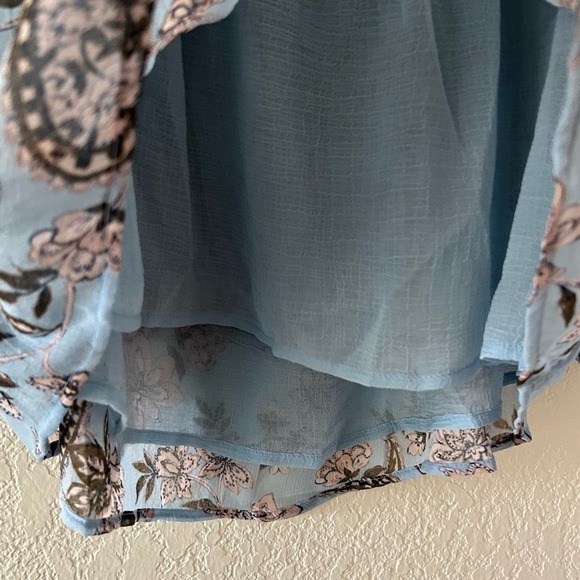 American eagle paisly floral fluttered sleeve blouse Womens size small - Picture 7 of 14